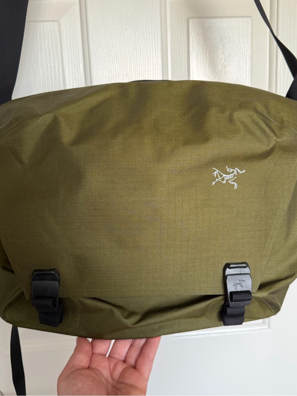 SOLD Arc'teryx Granville Olive Messenger Bag